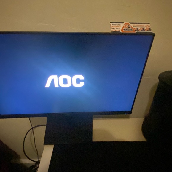 Monitor/Tv - Picture 3 of 3